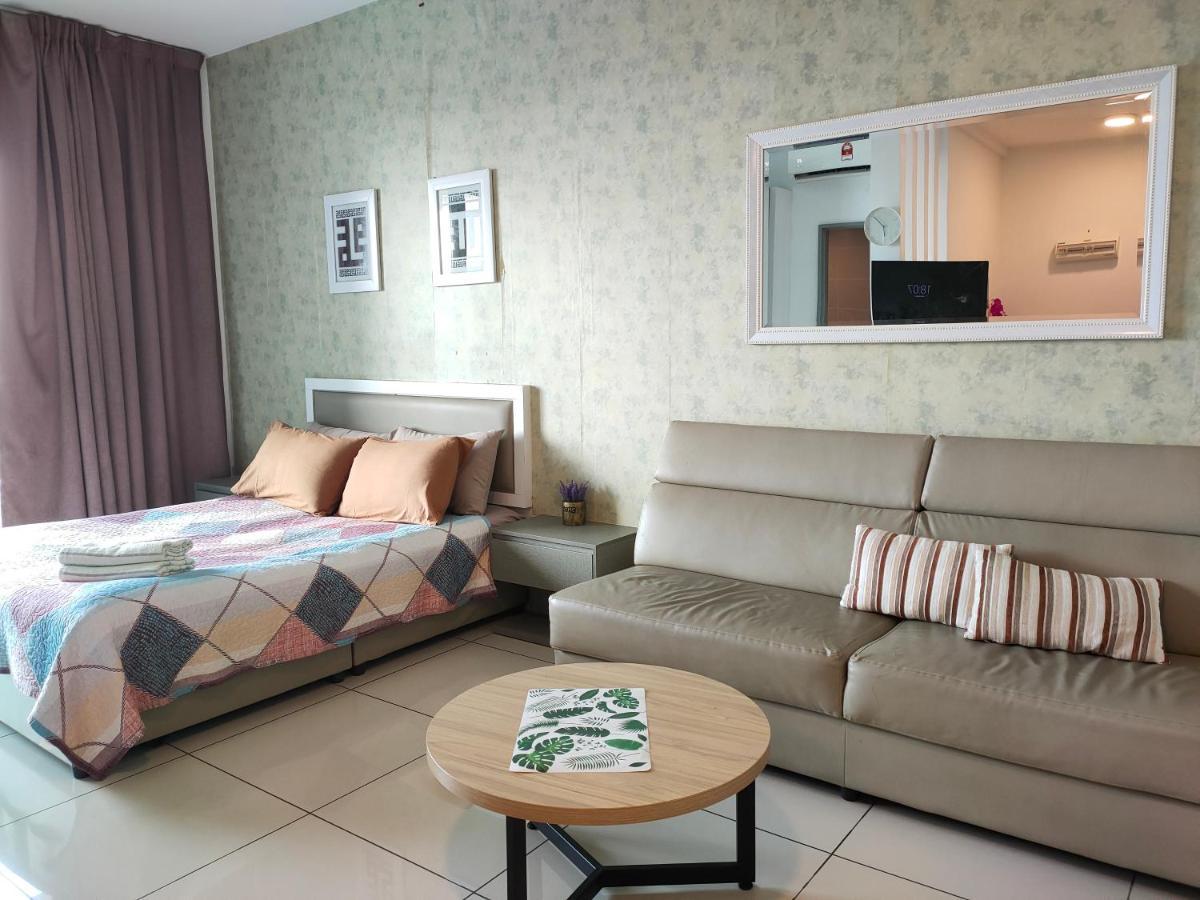 Ninshomestay Kompleks Evo Bangi *